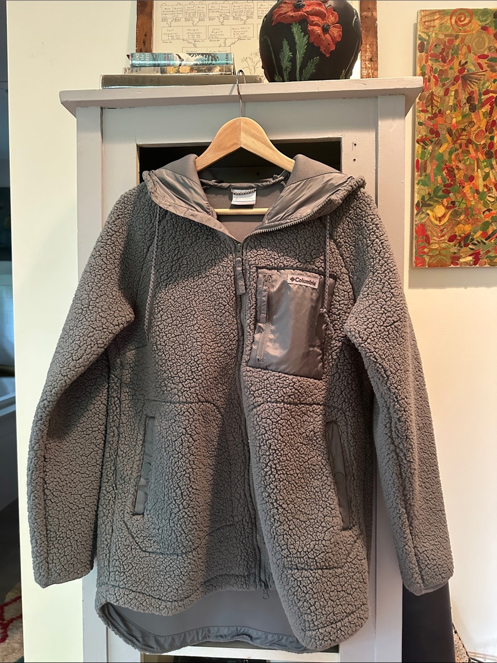 Brand New, without tags. Never worn Columbia Sherpa Fleece Coat, size large